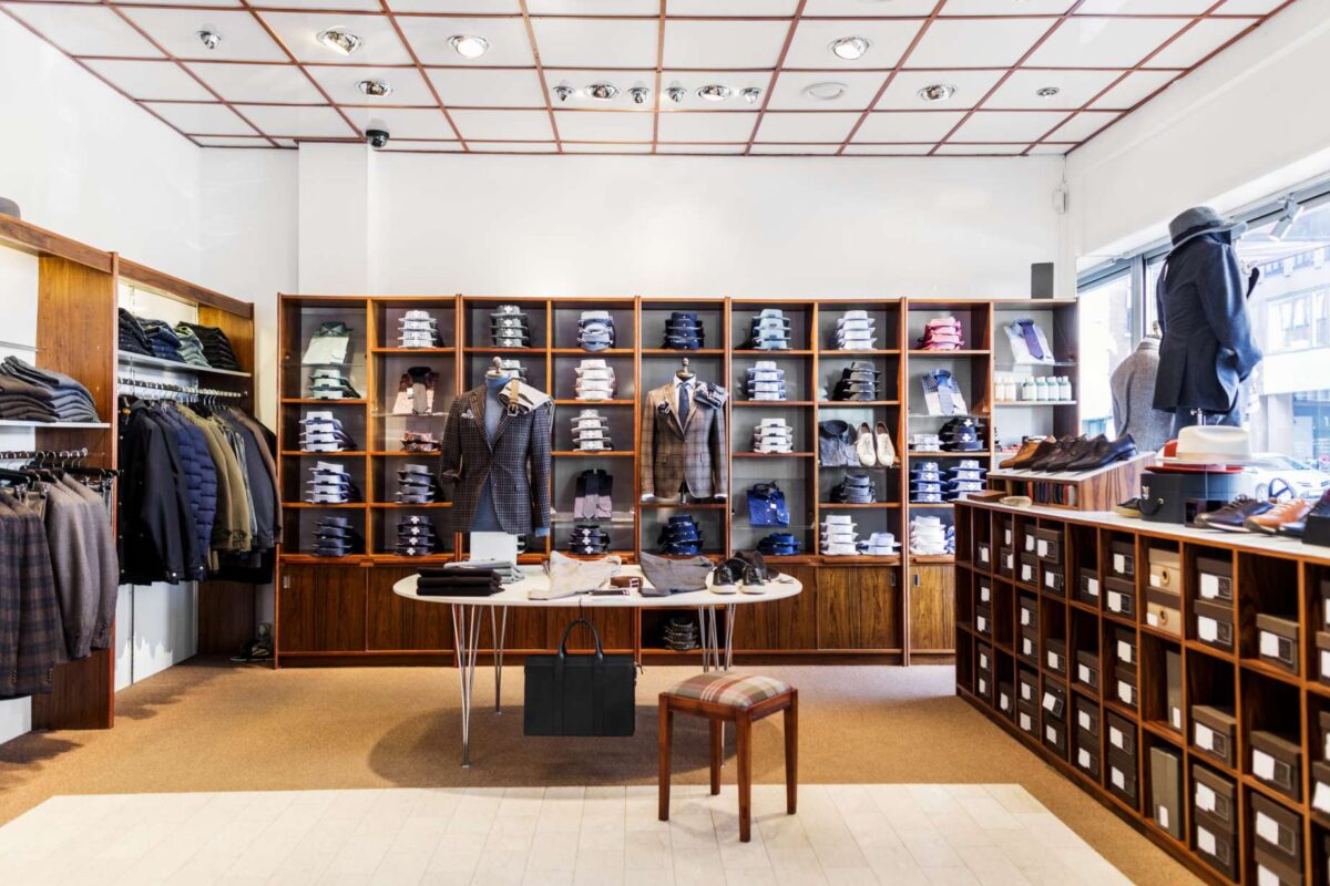 Comment aménager un store pour toit de véranda ?