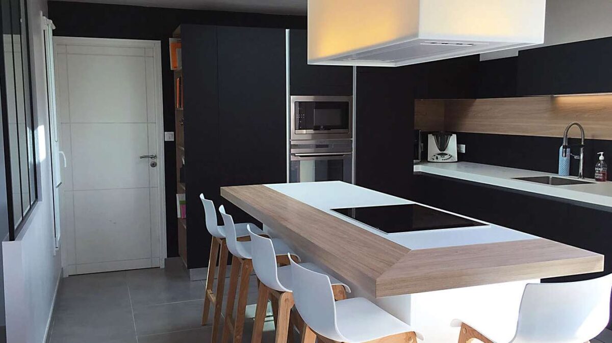 Envie d&rsquo;une cuisine de qualité à petit prix ? Découvrez les tarifs pratiqués par Ikea pour la pose de cuisines.