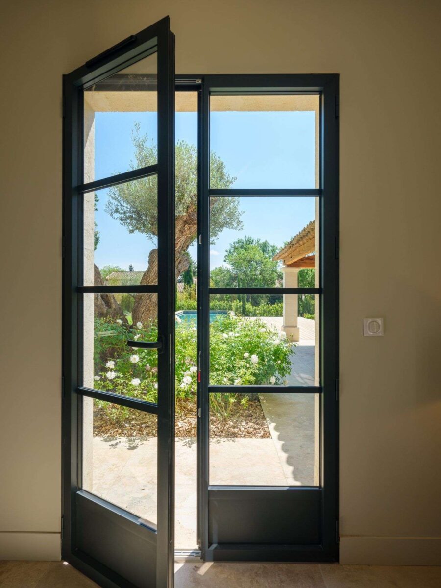 Pourquoi opter pour un devis fenêtre en double vitrage PVC ?