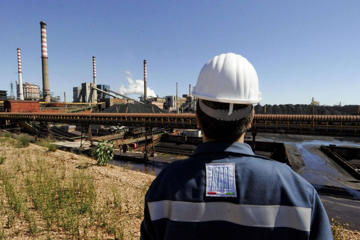 Vers une industrie durable : Comprendre et appliquer la norme HSE efficacement