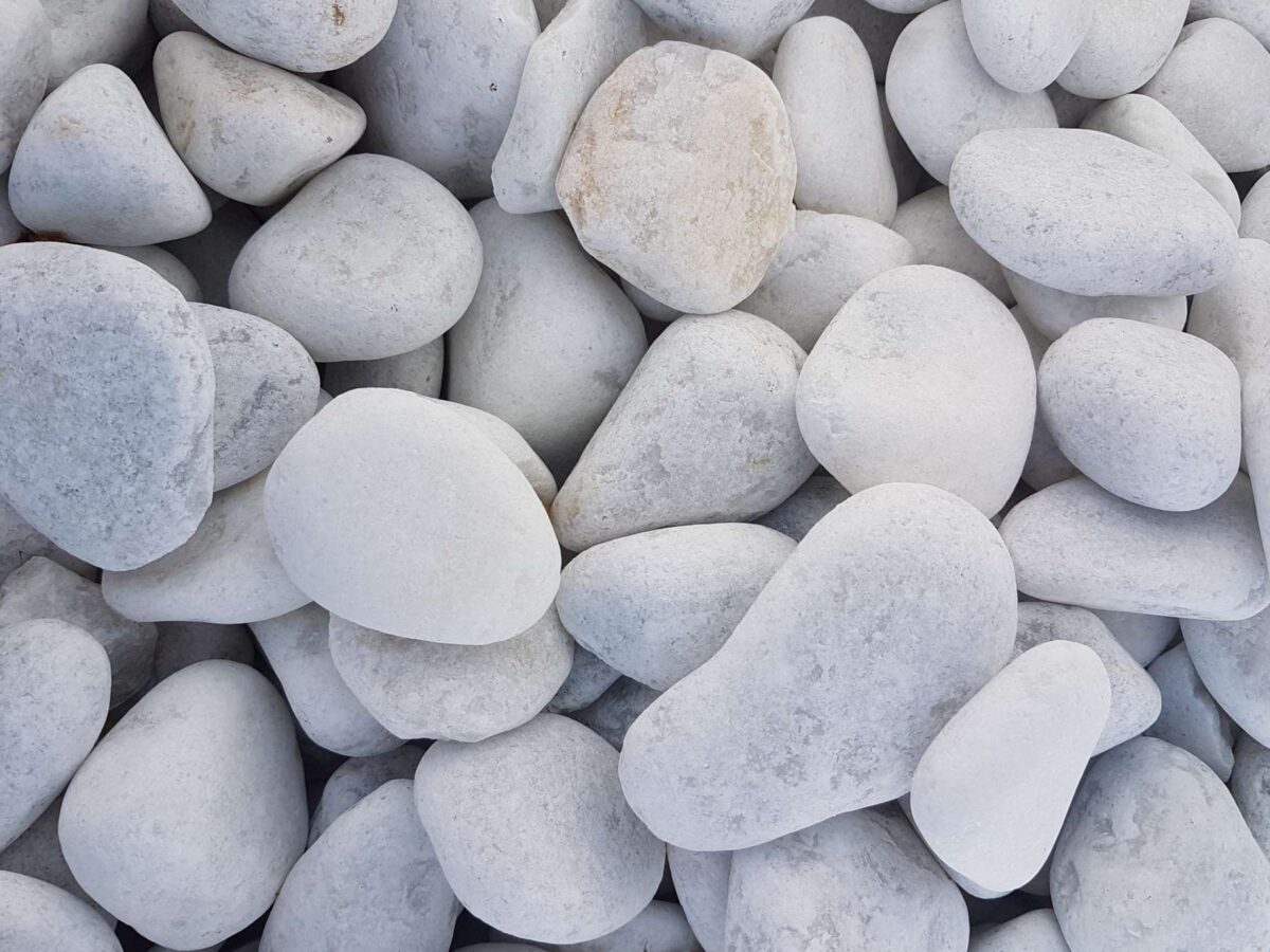 Comment choisir le bon gravillon pour embellir votre terrasse ?