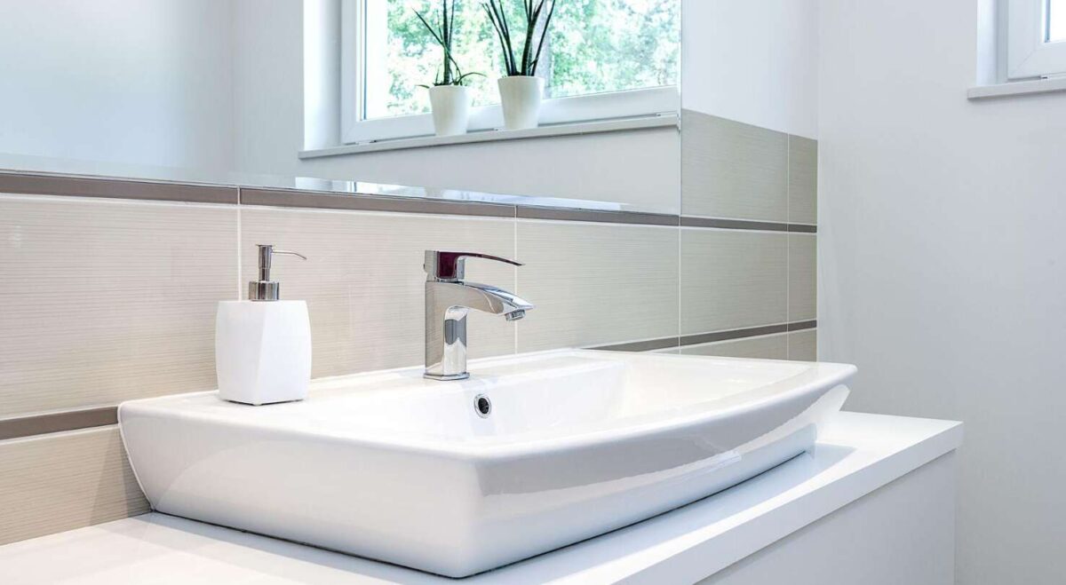 Comment choisir le lavabo idéal pour sa salle de bains chez Leroy Merlin ?