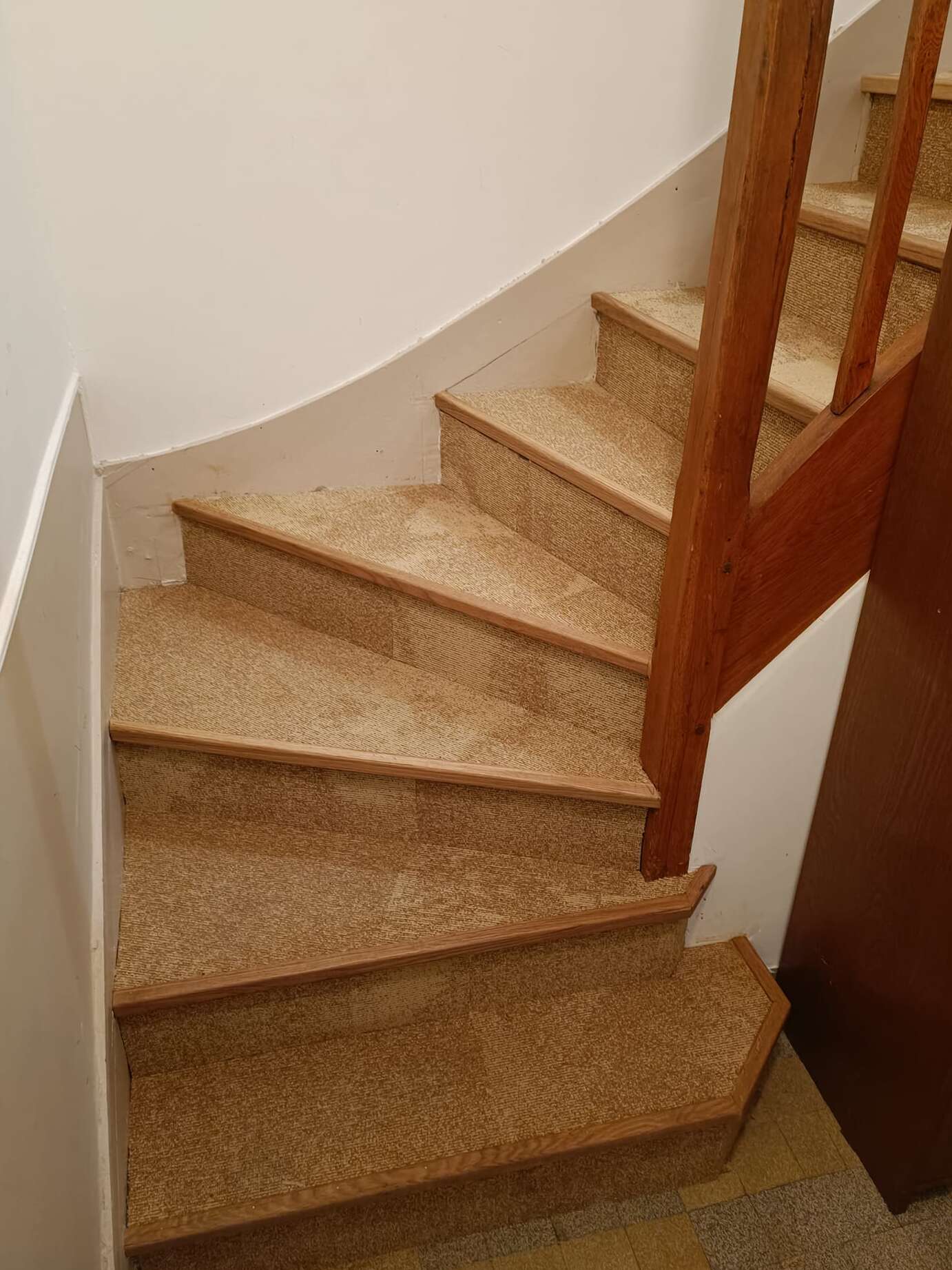 Comment rénover son escalier avec Leroy Merlin ?