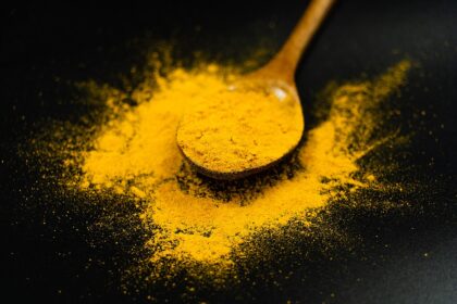 curcuma poudre jaune