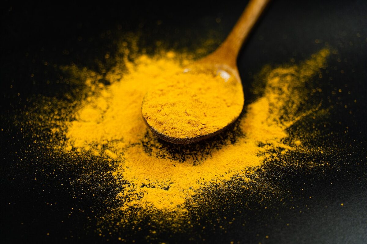 curcuma poudre jaune