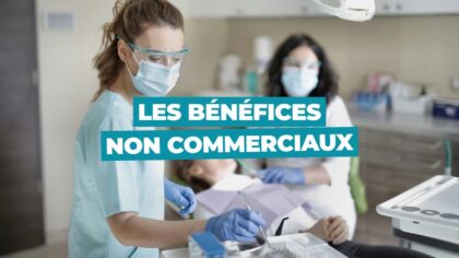 Formulaire de déclaration des bénéfices non commerciaux posé sur un bureau avec une calculatrice